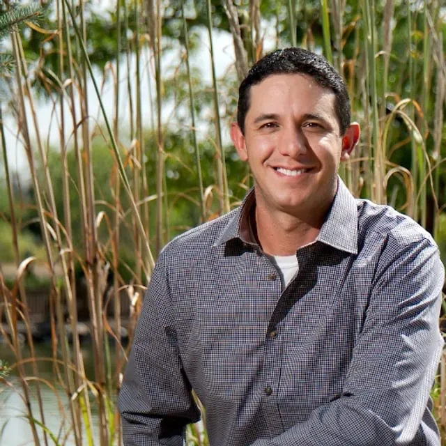 Michael Law, Senior Broker